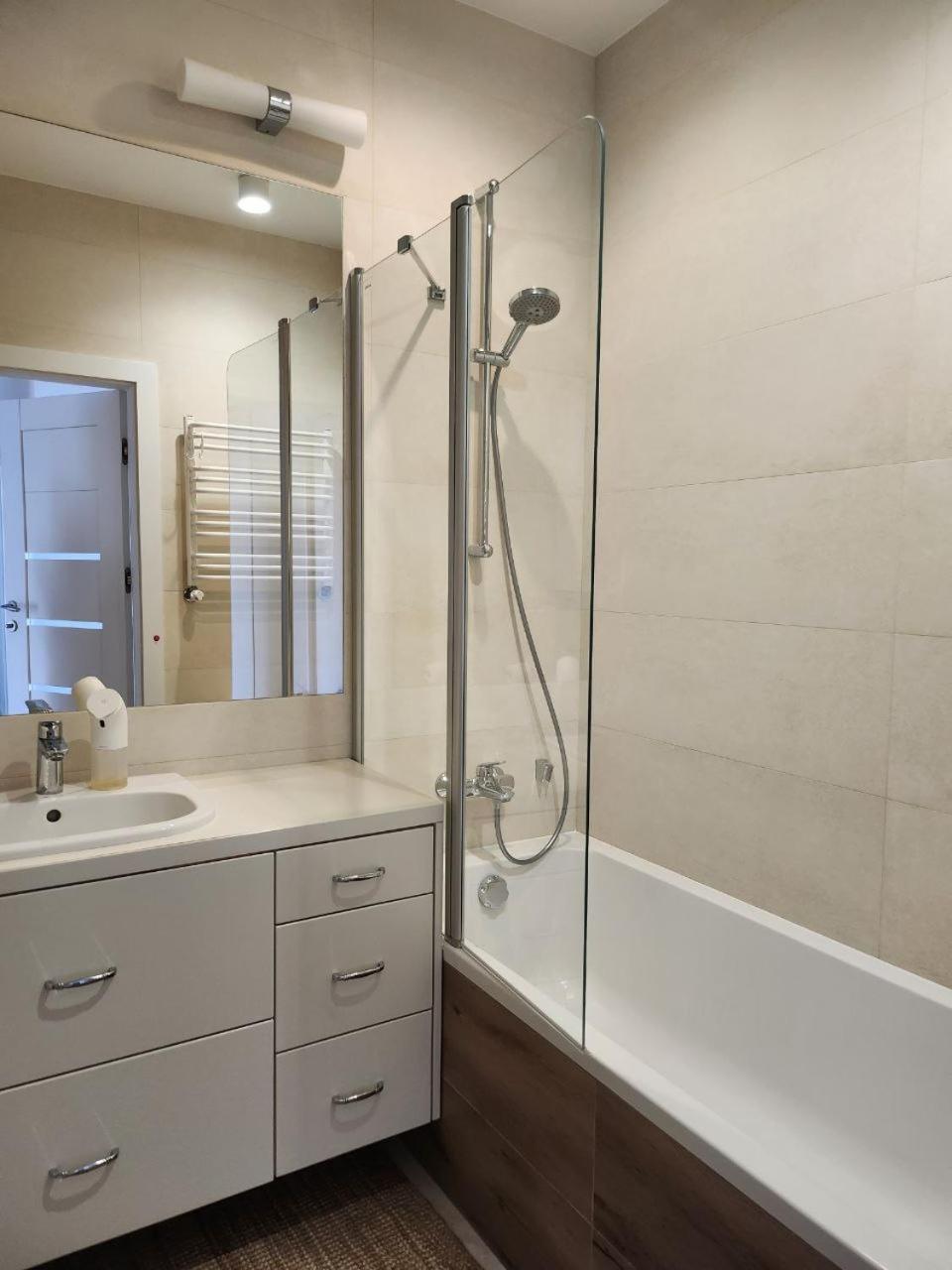Chopin Airport Apartments Warsaw Luaran gambar